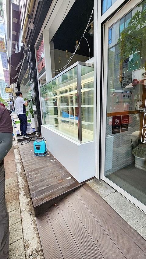 탕후루 진열용 뒷문형 냉장쇼케이스 맞춤 사례